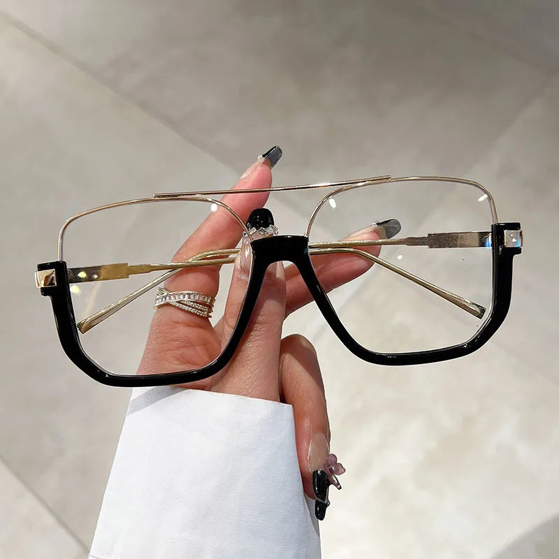 Amiriva Vintage Oversized Square Sunglasses – UV400 Gradient Unisex Eyewear