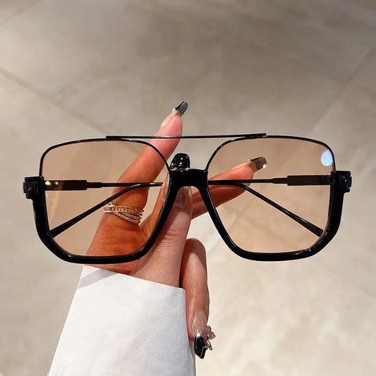 Amiriva Vintage Oversized Square Sunglasses – UV400 Gradient Unisex Eyewear