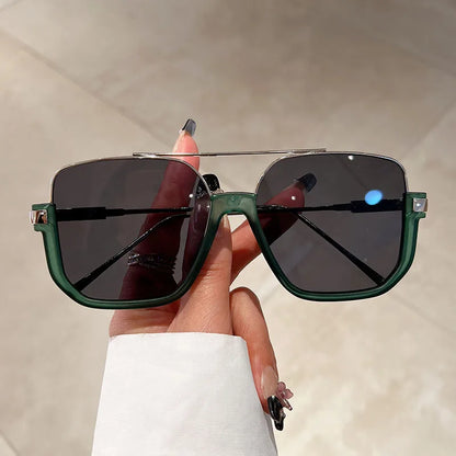 Amiriva Vintage Oversized Square Sunglasses – UV400 Gradient Unisex Eyewear