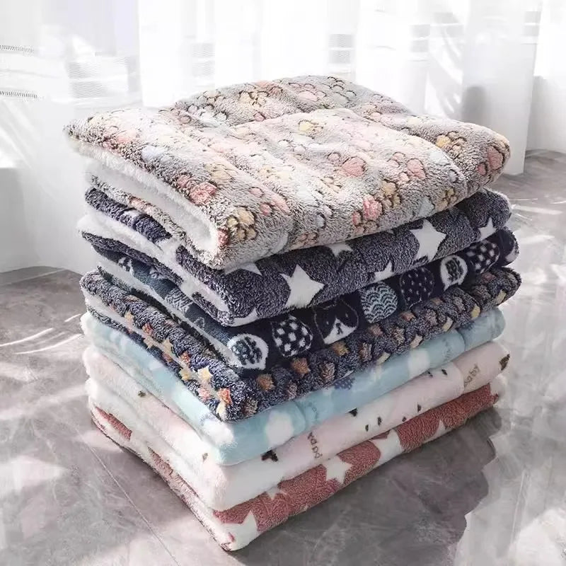 Amiriva Soft Coral Fleece Pet Sleeping Mat for Cats and Small Dogs